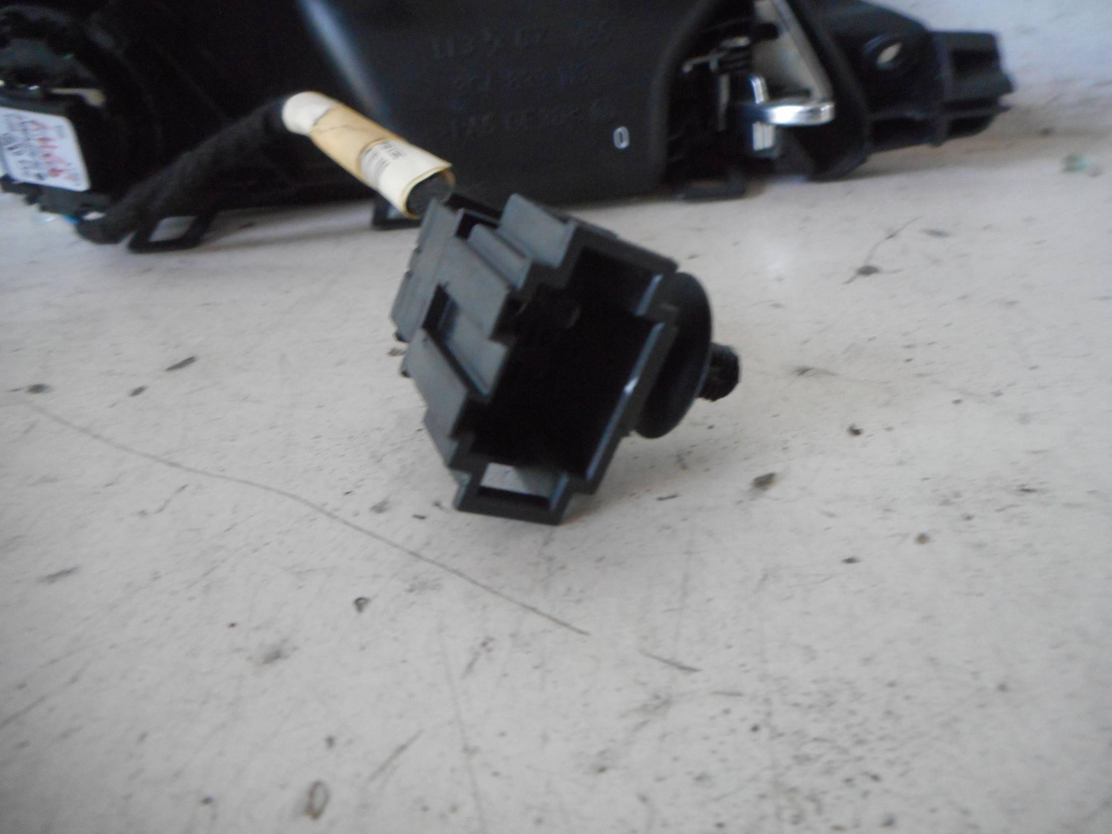 Maniglia int. apertura porta post. sx.